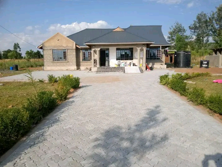 Roads and Parking Lots Construction